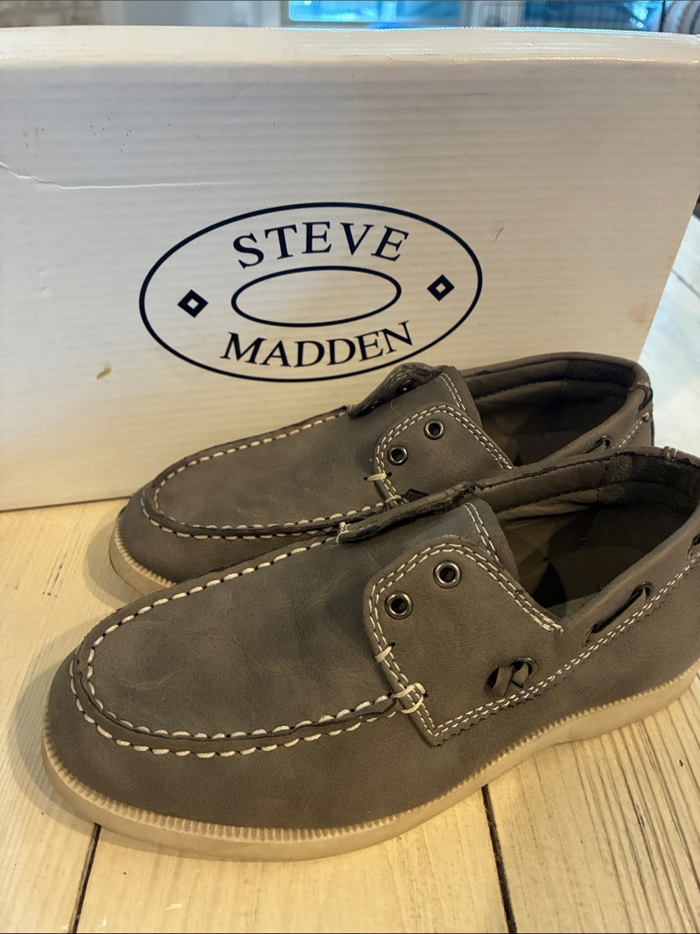 Steve Madden Brown Leather Slip-On Boat shoes  Loafers